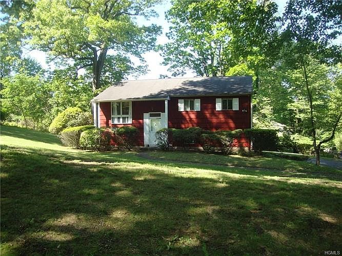 1st image of 563 Millburn Ct