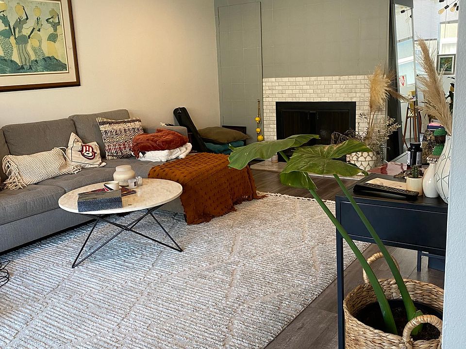 1st image of 11902 Gorham Ave #102