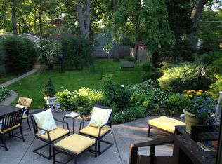 2721 Simpson St, Evanston, IL 60201