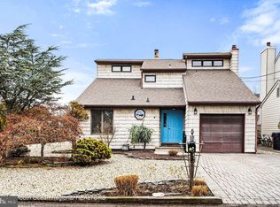 2 Rochester Dr, Brick, NJ 08723