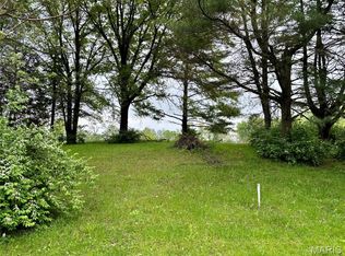 169 Bunny Trl, Carlyle, IL 62231