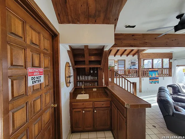 2059 Glenn Dr — Photo 36