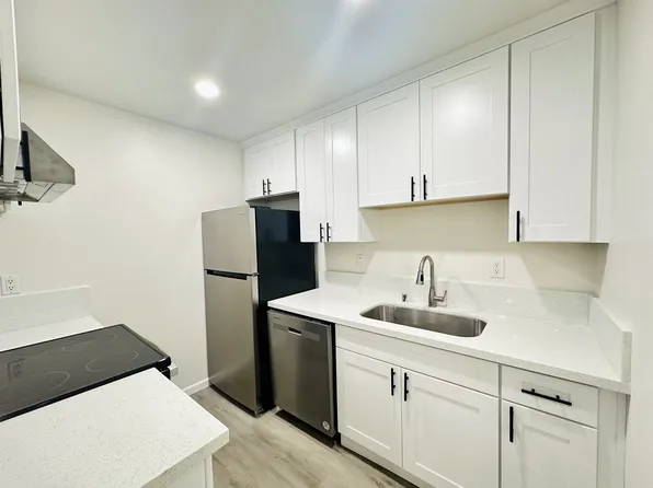 916 Dornajo Way, Sacramento, CA