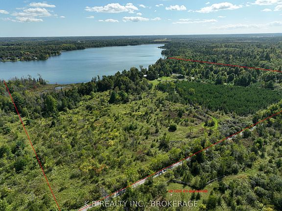 3rd image of 387 Christian Rd
