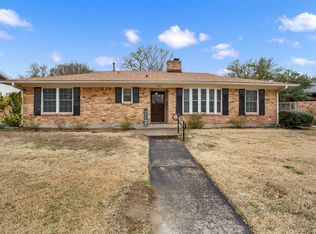 1704 Oakhill Dr, Sherman, TX 75092