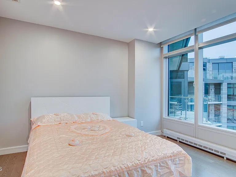15 Morris Ave #507 — Photo 22