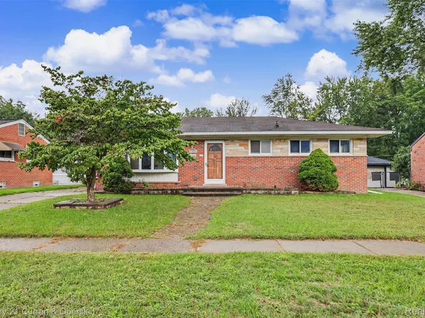 34169 Dover St, Livonia, MI 48150