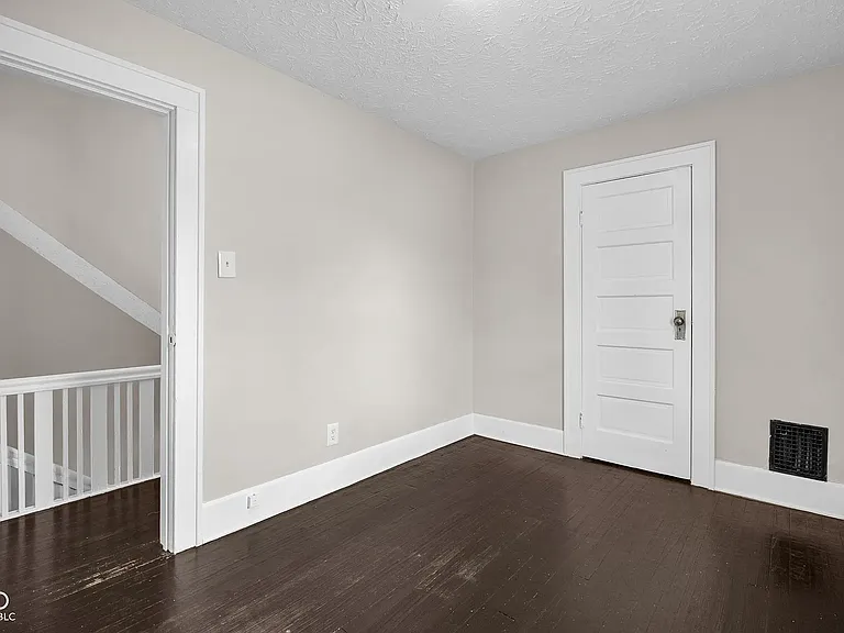 3019 Broadway St — Photo 19