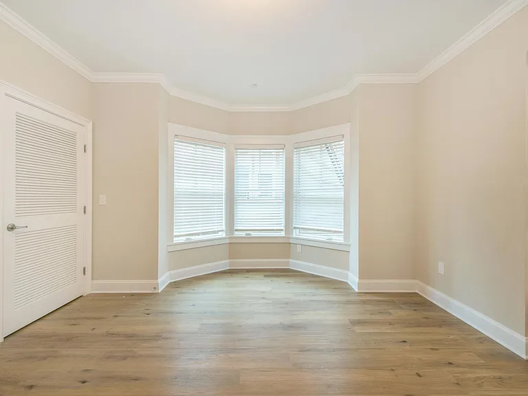 84 Auburn St #3B — Photo 4
