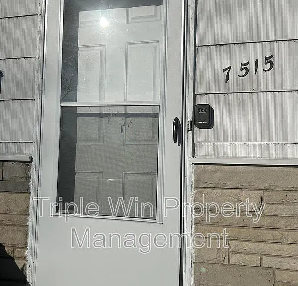 7515 Alaska Ave — Photo 9