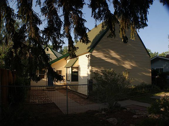 2nd image of 1624 Custer St