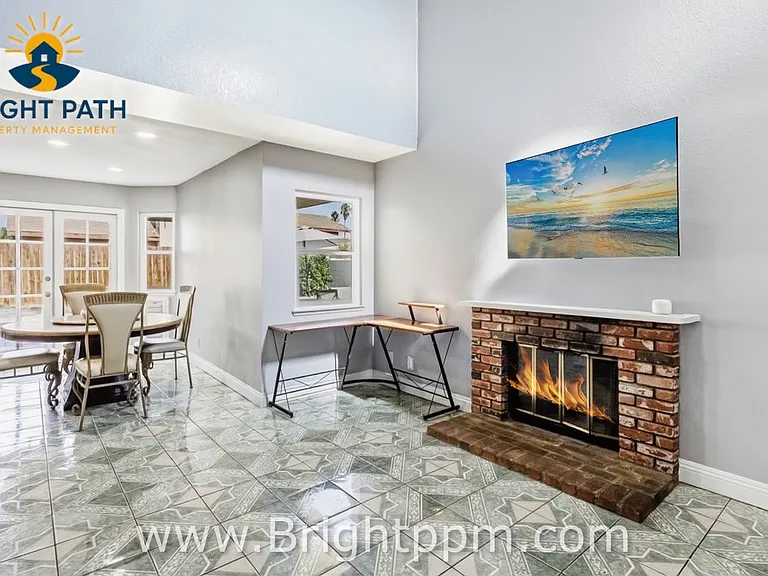 25280 Bay Ave — Photo 4