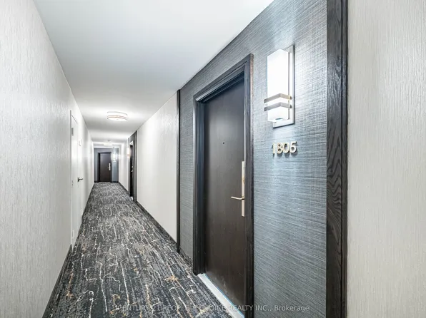 4205 Shipp Dr #1805, Mississauga, ON L4Z 2Y9