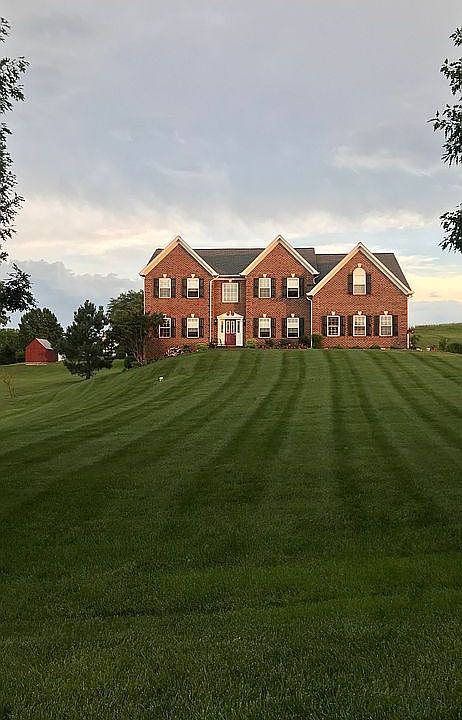 Front Yard & Front of House