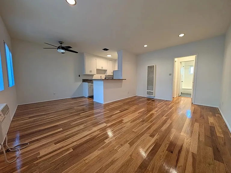 1328 Gordon St #7 — Photo 6