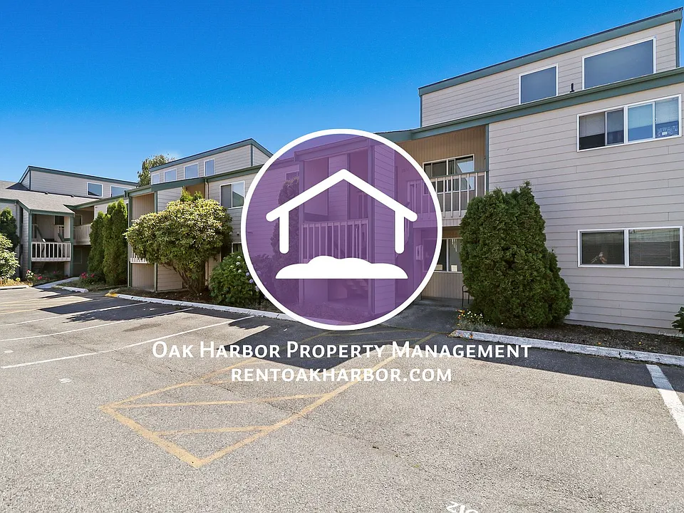 395 S Oak Harbor St #209
