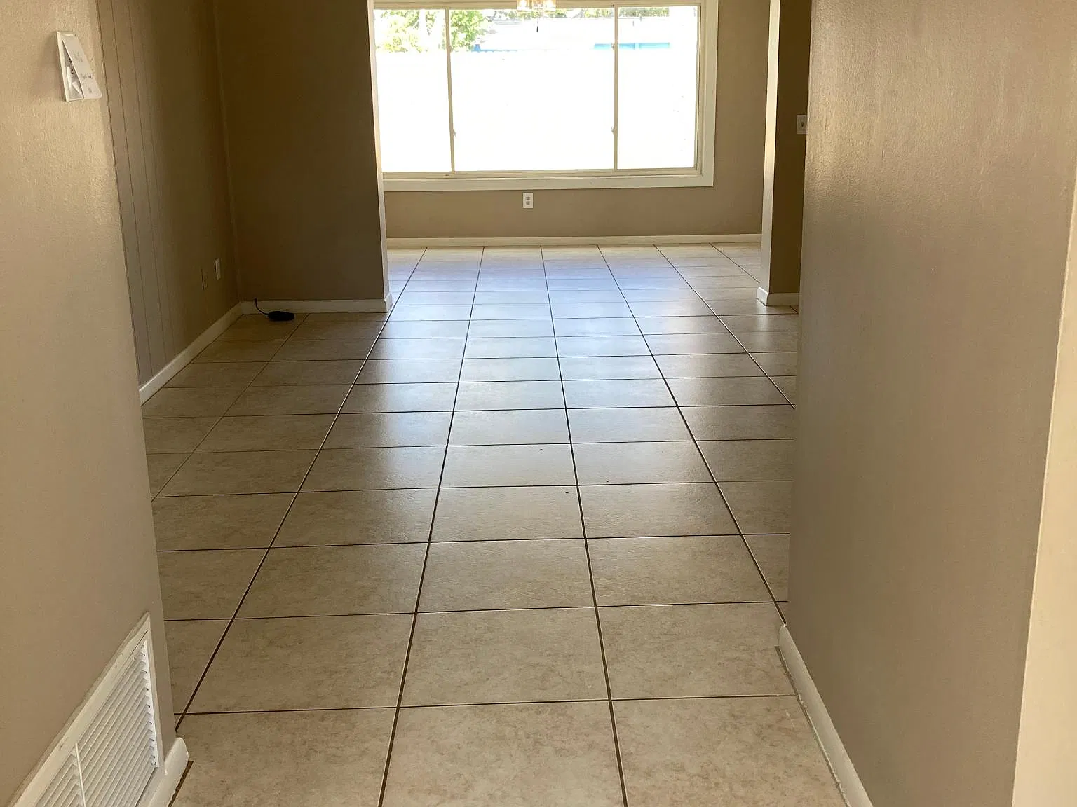 925 Waikiki Dr — Photo 4