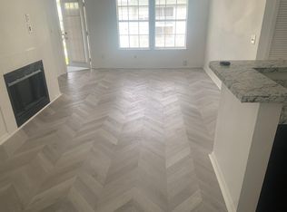 6142 Westgate Dr APT 301, Orlando, FL 32835