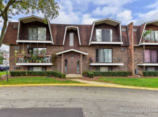 123 W 66th St, Westmont, IL