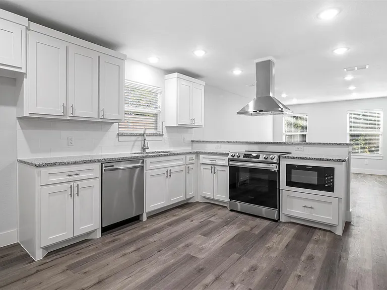 514 N Rusk Ave #516 — Photo 12