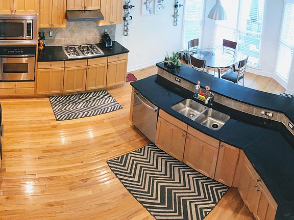 Full-service Stainless Kitchen