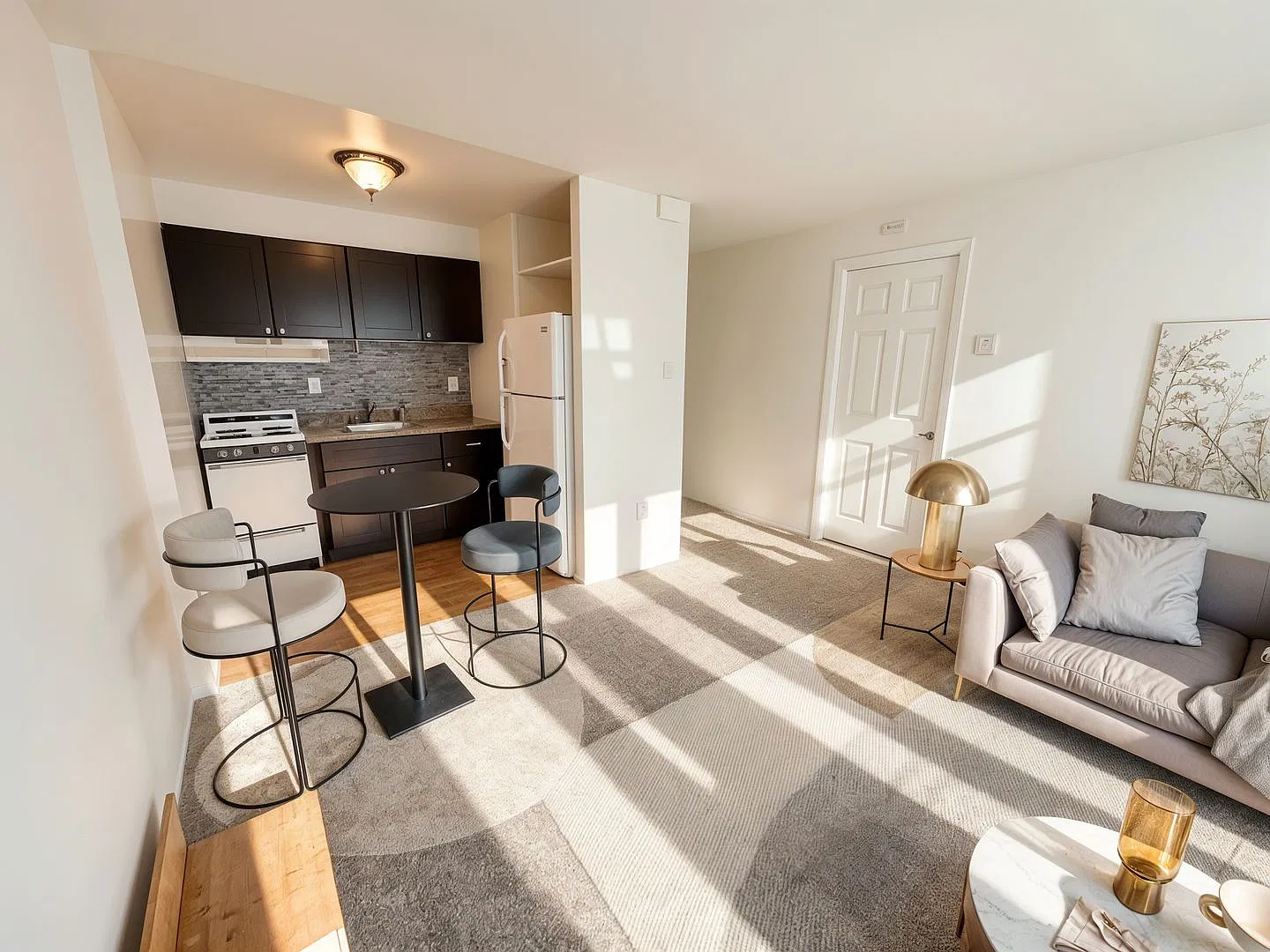 Kenneth House Apartments — Photo 3