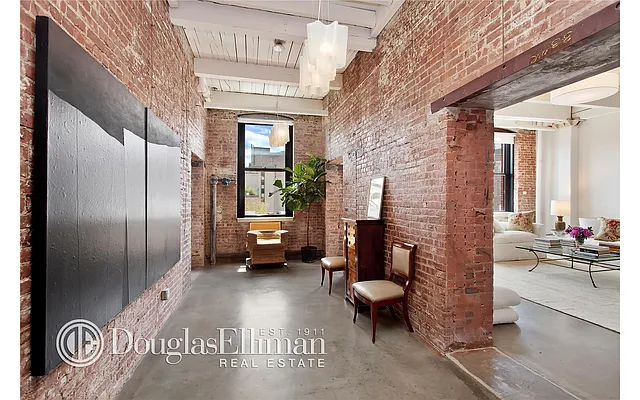 Sold by Douglas Elliman | media 22