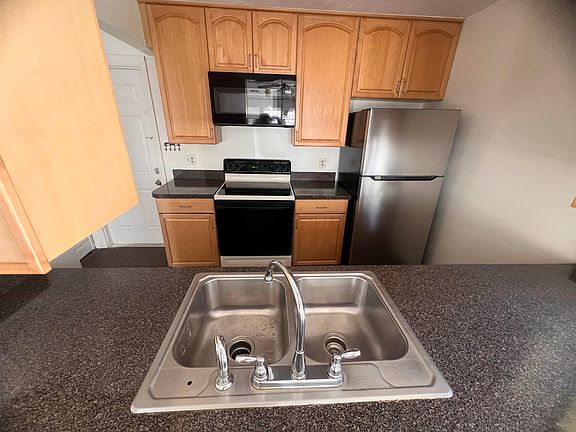 3rd image of 2201 Timberwood Cir N #128