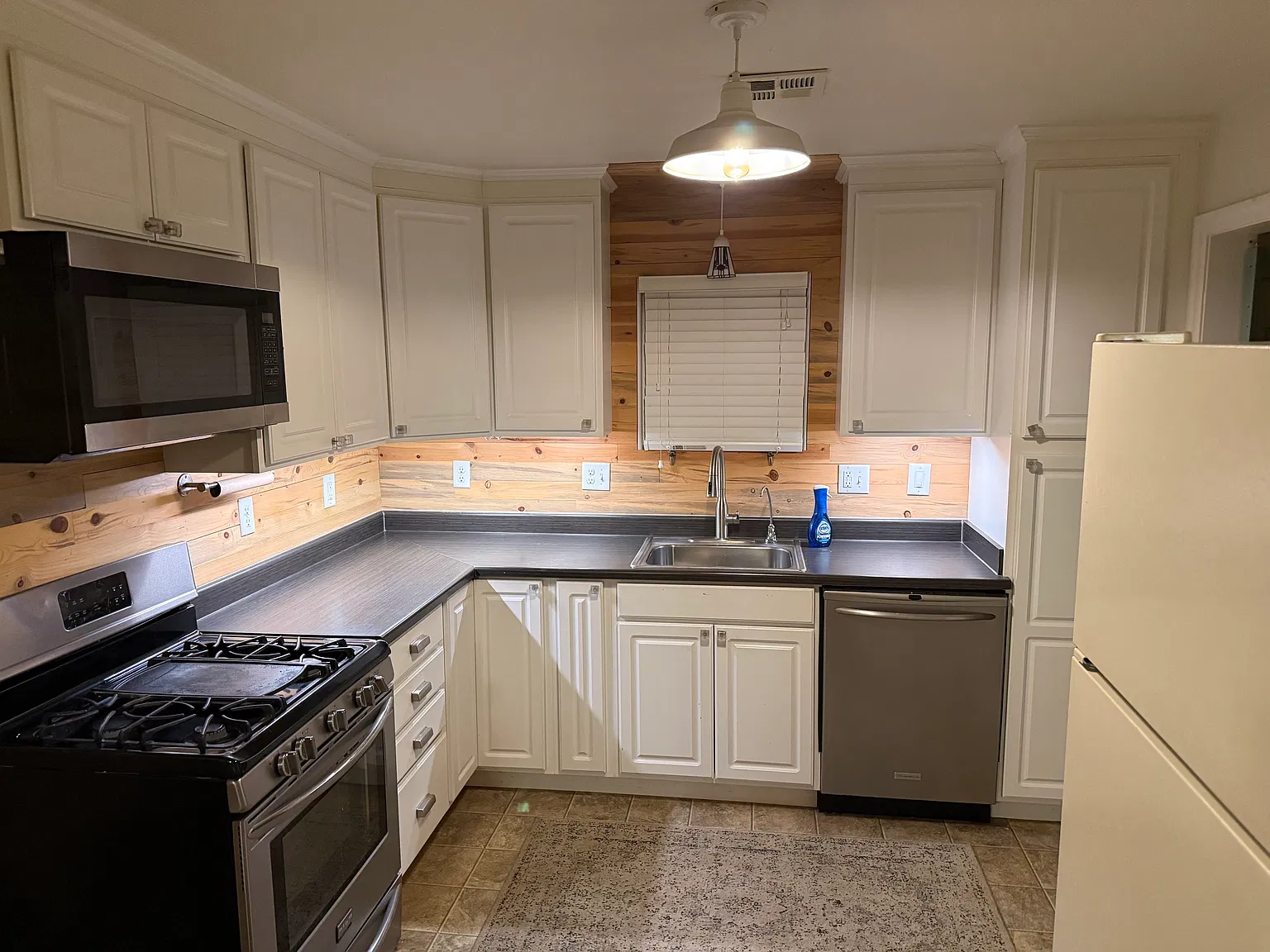 2 bed, 786 sqft, $1,650 — Photo 4