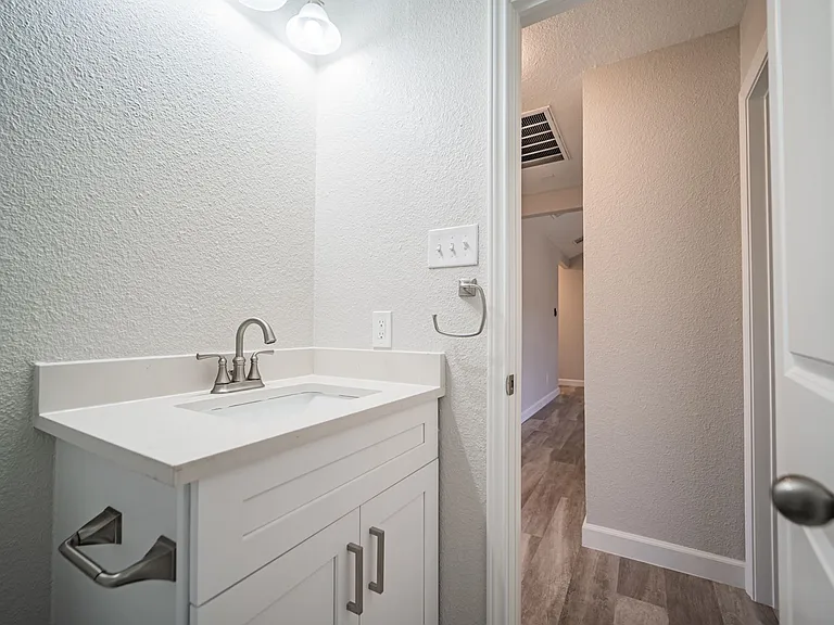 5866 Cliff Path — Photo 31