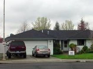 2865 Arden Cir, Medford, OR 97504