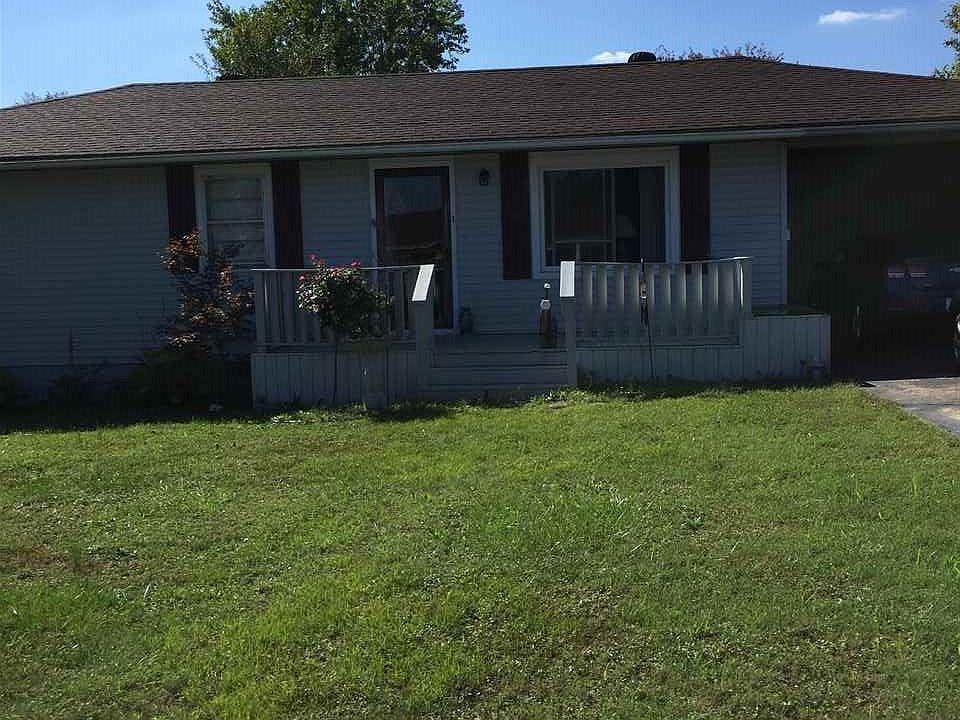 1st image of 208 Parker St