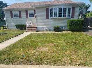9 Gaskill Ave, Edison, NJ 08817