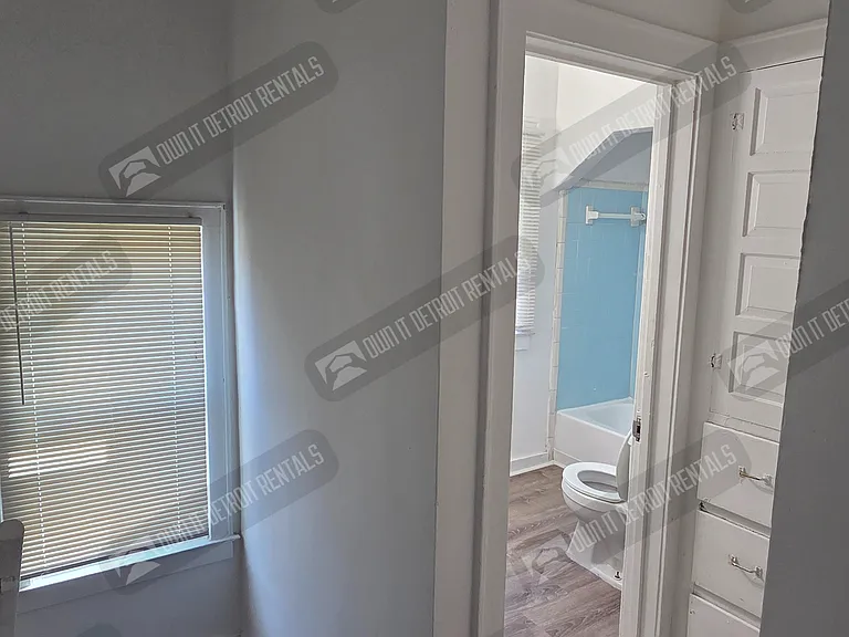 15757 Pinehurst St — Photo 18