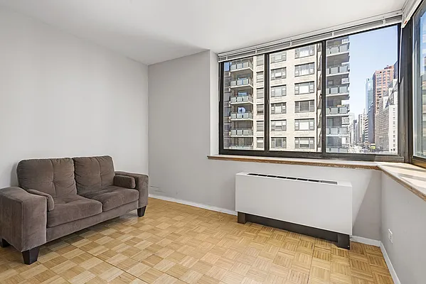 Rented by Compass | media 12