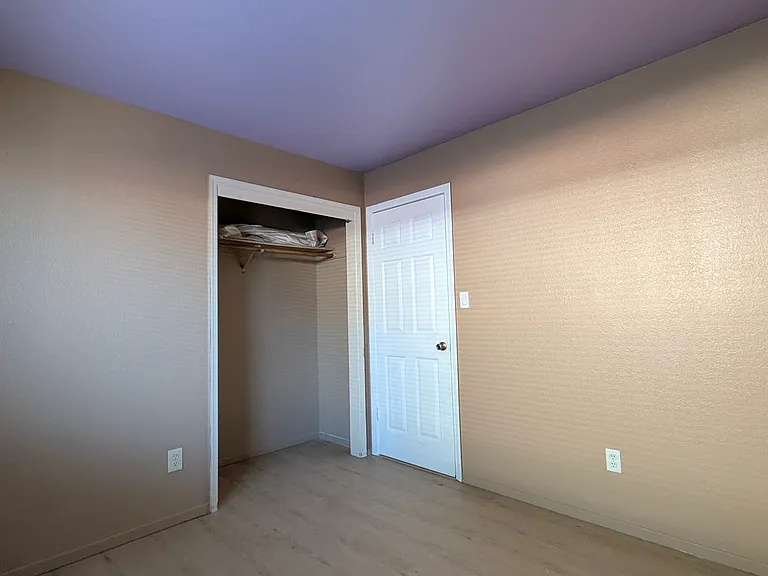 705 Marin Ave — Photo 12