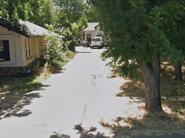 2933 Oleander Ave