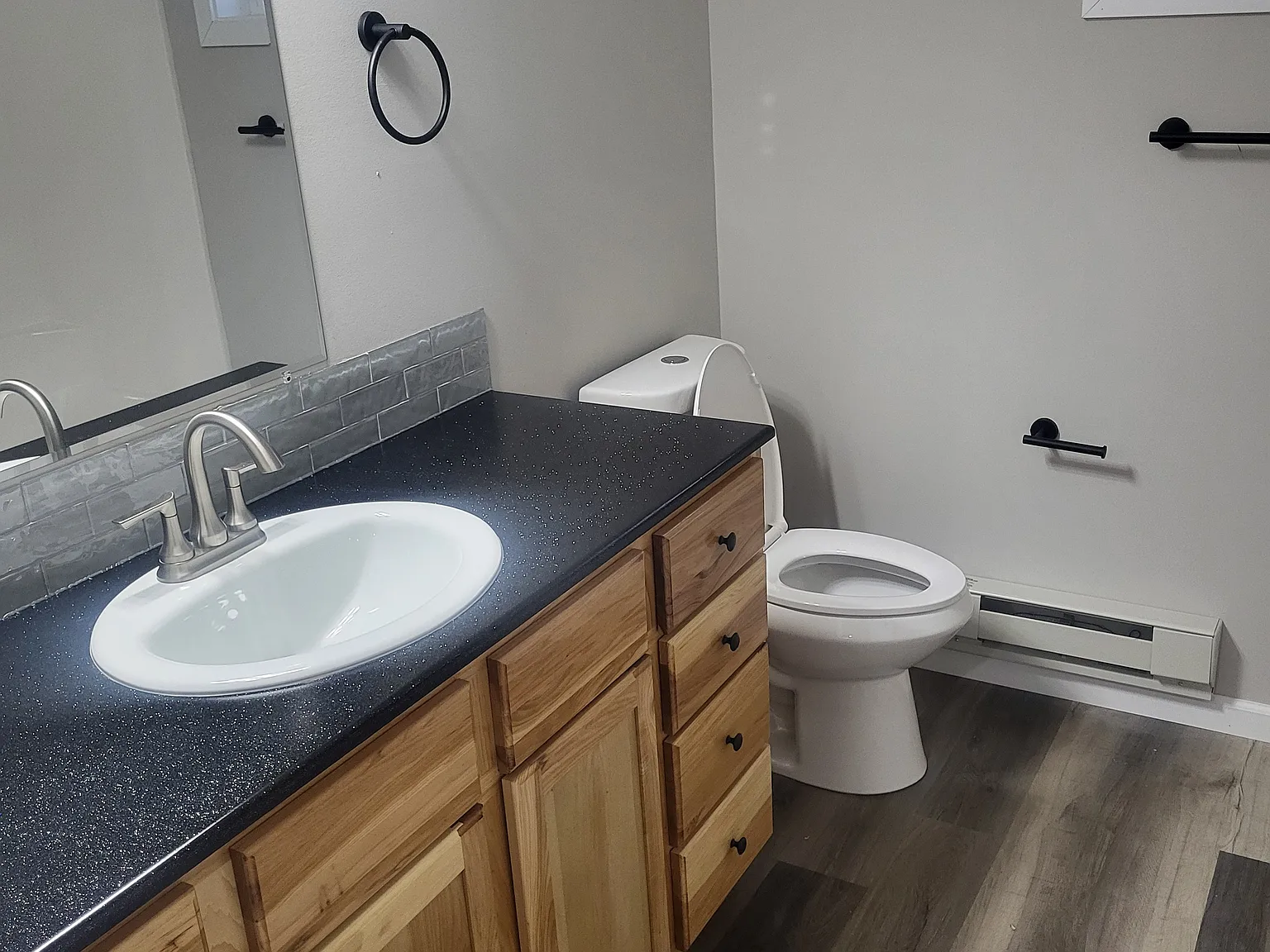 2 bed, 900 sqft, $1,195 — Photo 3