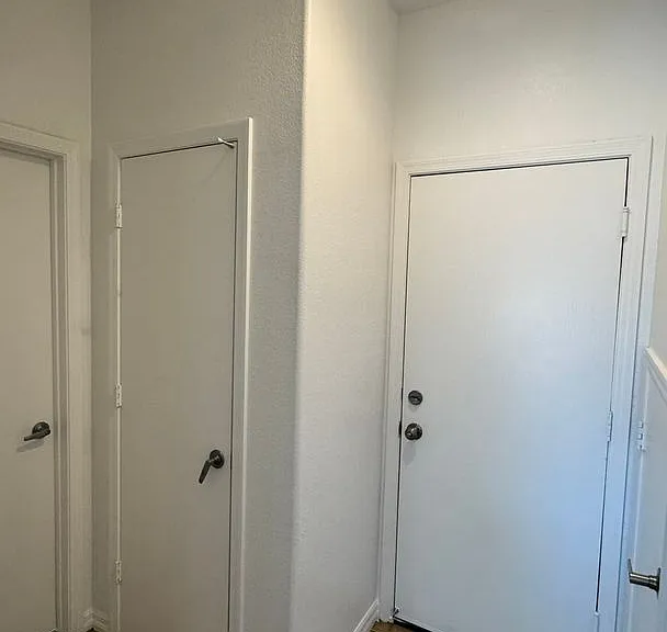 1013 Malibu Sands Ave — Photo 10