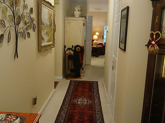 5th image of 506 Spanish Oak Ln