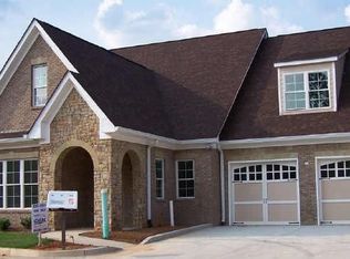 2292 Sandy Oaks Dr, Marietta, GA 30066