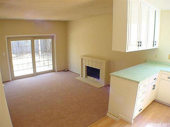 5th image of 3053 Notre Dame Dr
