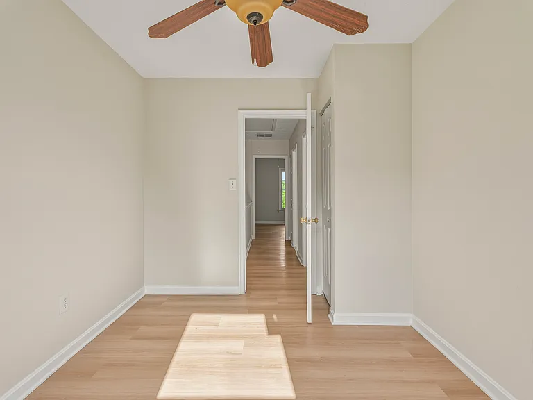 55 Oak Crest Ct — Photo 30