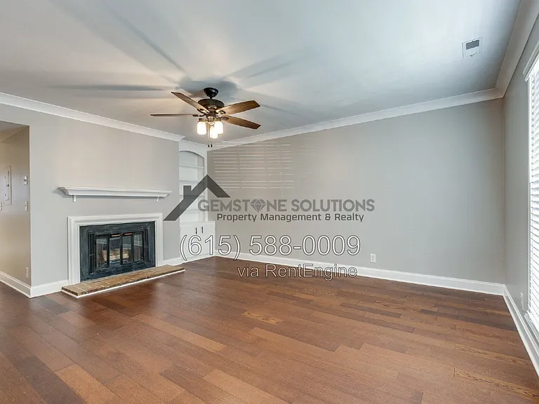 717 Fox Ridge Dr — Photo 9