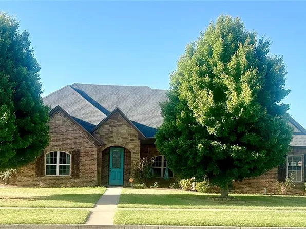2000 Pinnacle Dr, Weatherford, OK 73096