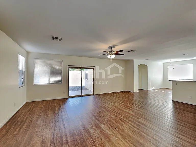 2975 E Merlot St — Photo 6