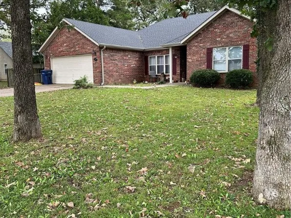 506 W Quarter Rd, Siloam Springs, AR 72761
