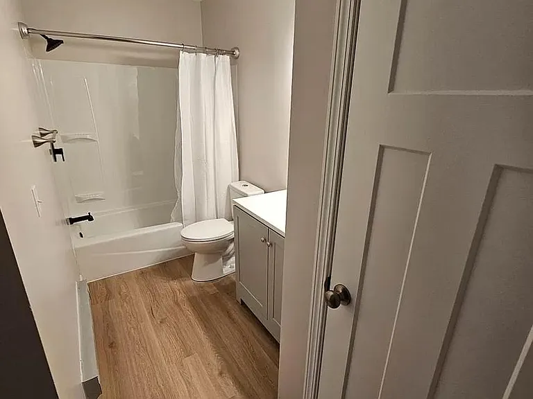 204 Grand Manor Dr — Photo 12