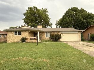 1433 E Snider St, Springfield, MO 65803