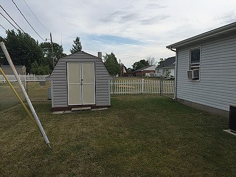 5th image of 250 King Ct